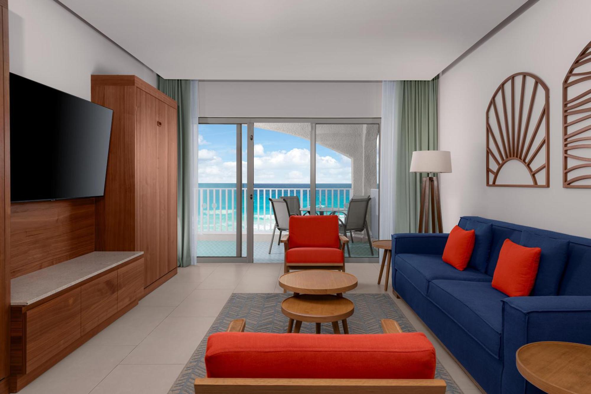 Enclave Beachfront Suite One King Two Murphy Beds